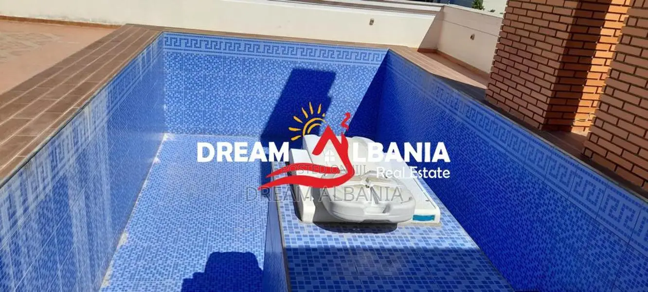 Vile 3 kateshe ne shitje te Komuna e Parisit prane Kompleksit Dinamo (