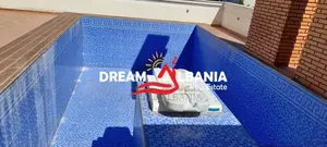 Vile 3 kateshe ne shitje te Komuna e Parisit prane Kompleksit Dinamo (