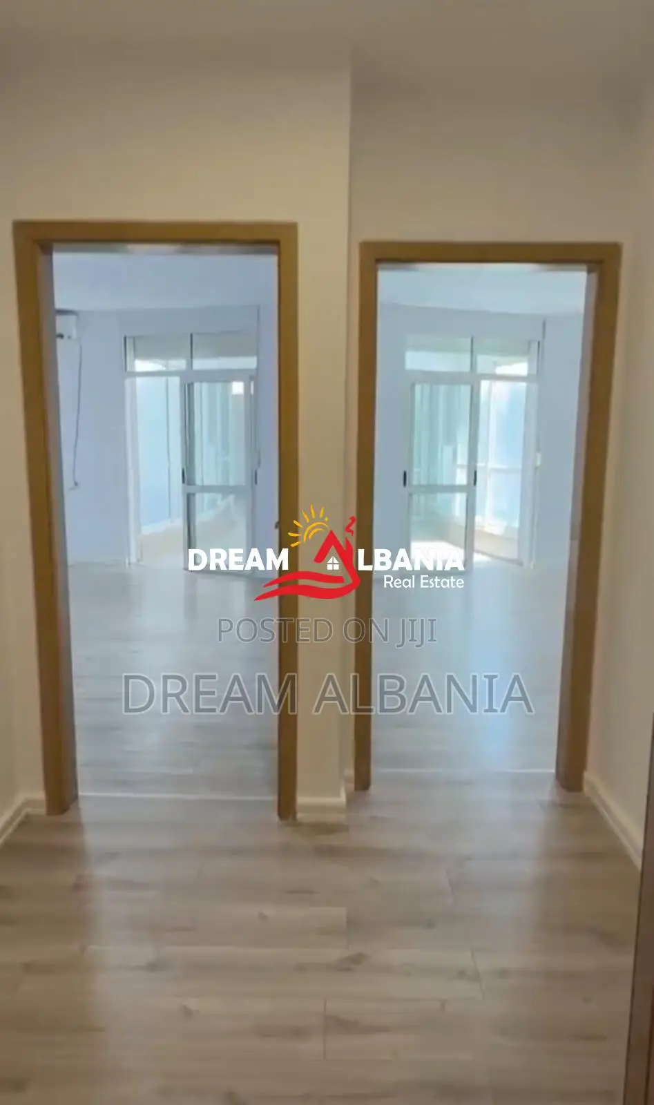 Jepet me qera Ambient Biznesi Ish Ekspozita afer Kulla Blu (ID 4261156