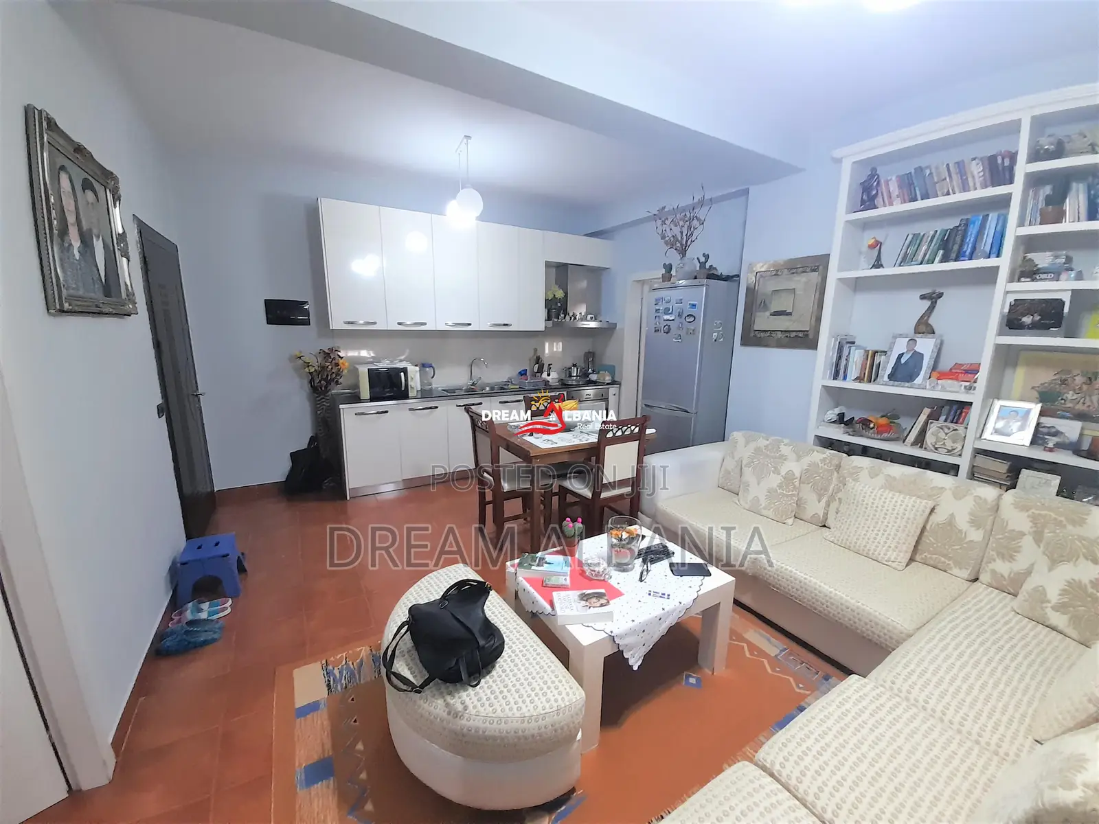 Apartament 2+1 ne Shitje prane Prokurorise ne Tirane (ID 41211074)