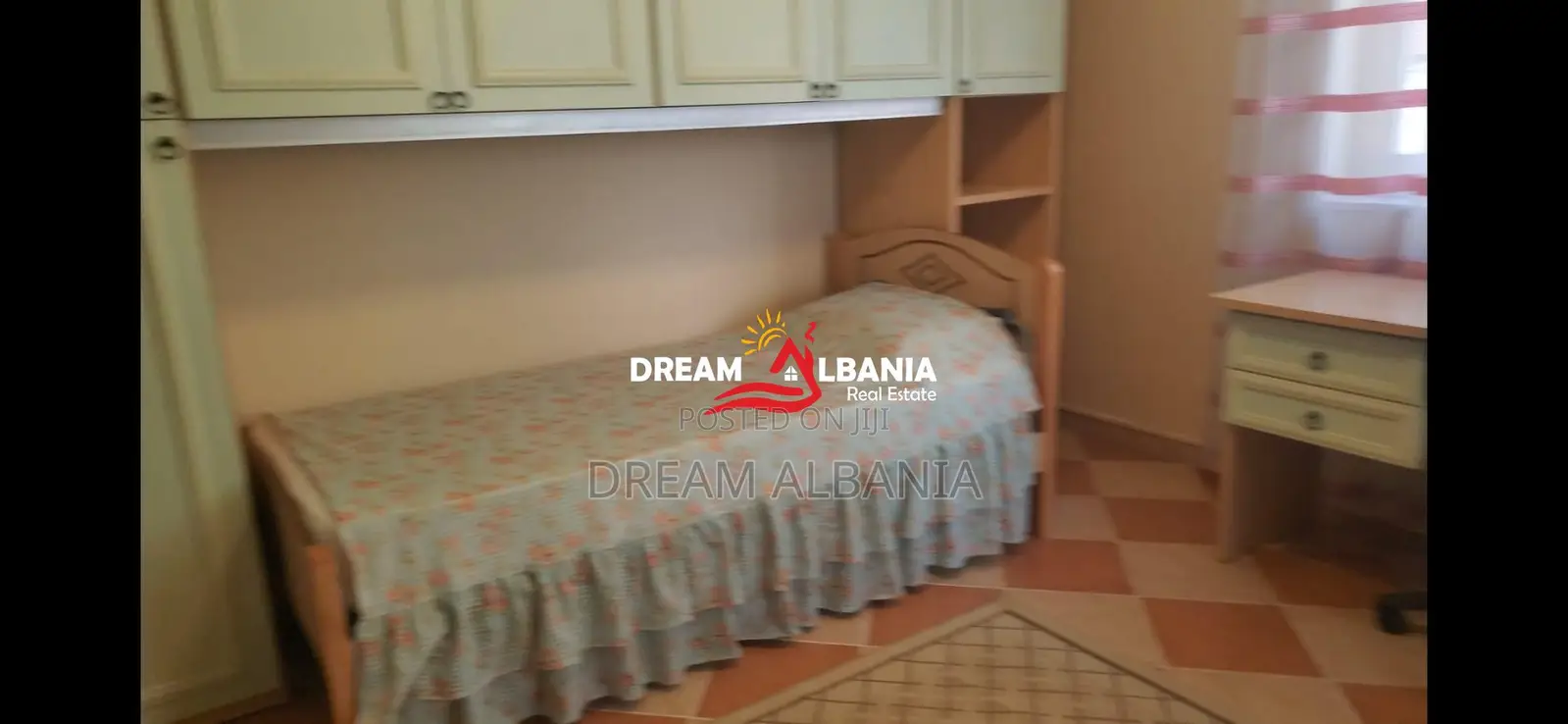 Apartament me qera 3+1+2 Banjo +3 ballkone +garazhd Ambasada Amerikane