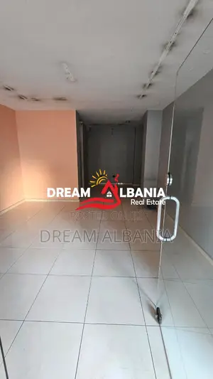 Dyqan me qera buze rruge prane EHW ne Rrugën Bardhyl, Tirane ( 4271118