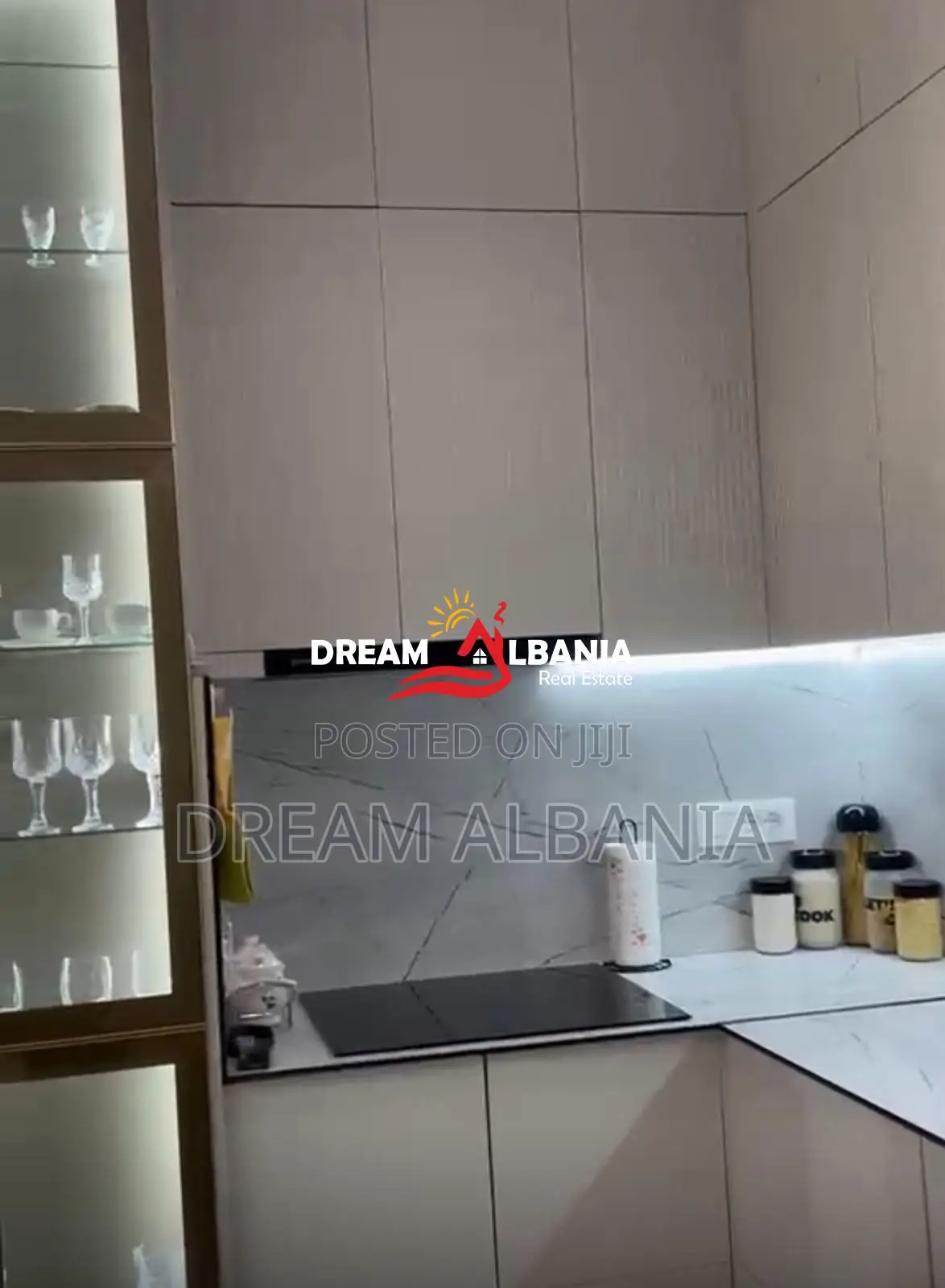 Apartament me qira 1+1+post parkimi në Porcelan – Kompleksi Erli ID (4