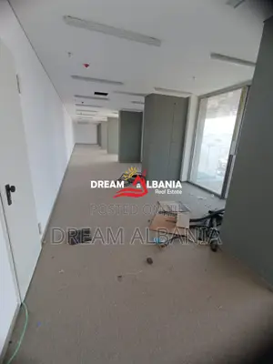 Ambjent per zyra me qera te Downtown One, Boulevardi “Bajram Curri” (I