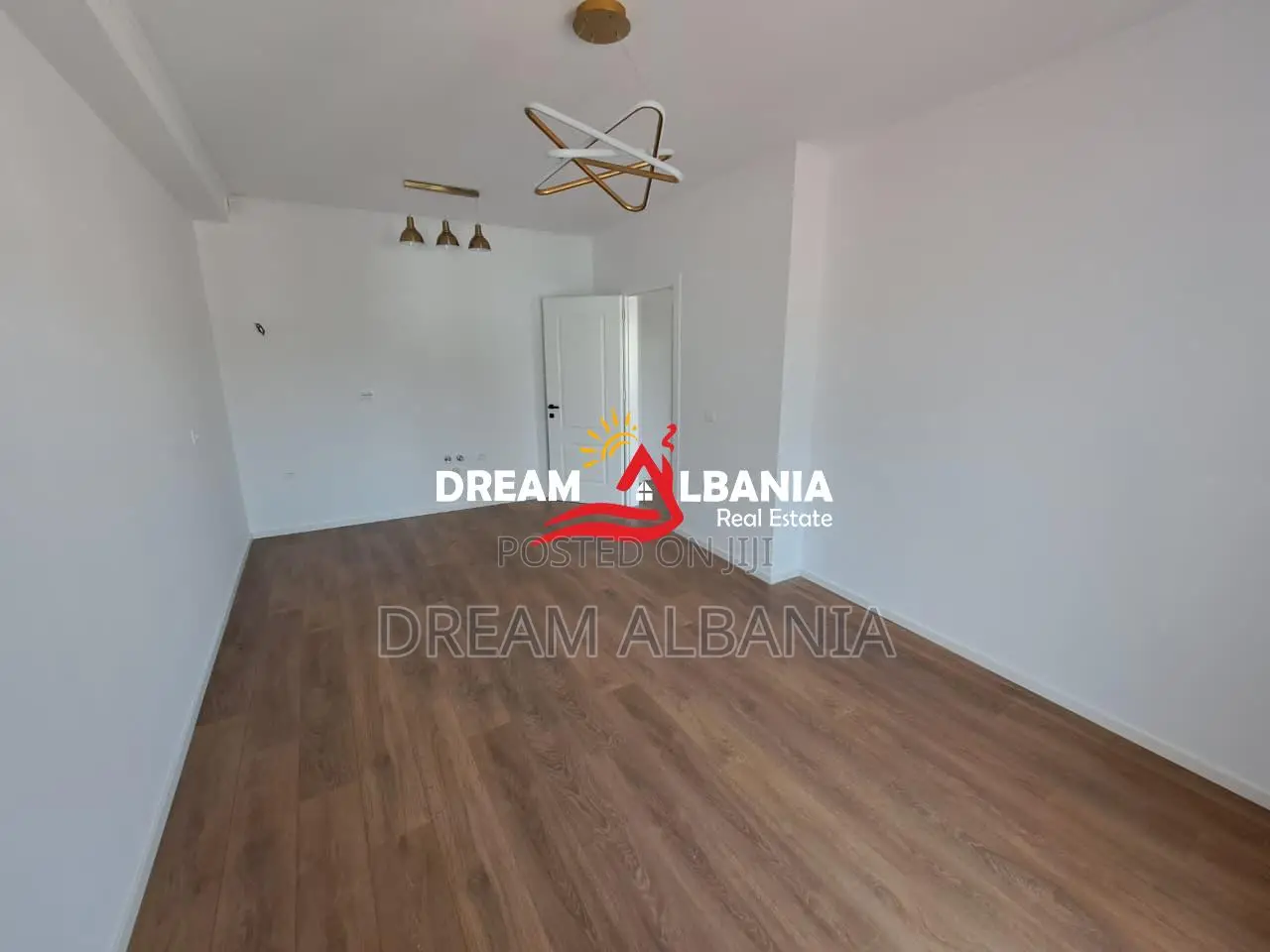 Shitet Apartament 1+1 Rruga Dritan Hoxha, Prane ZKM (ID 51110002)