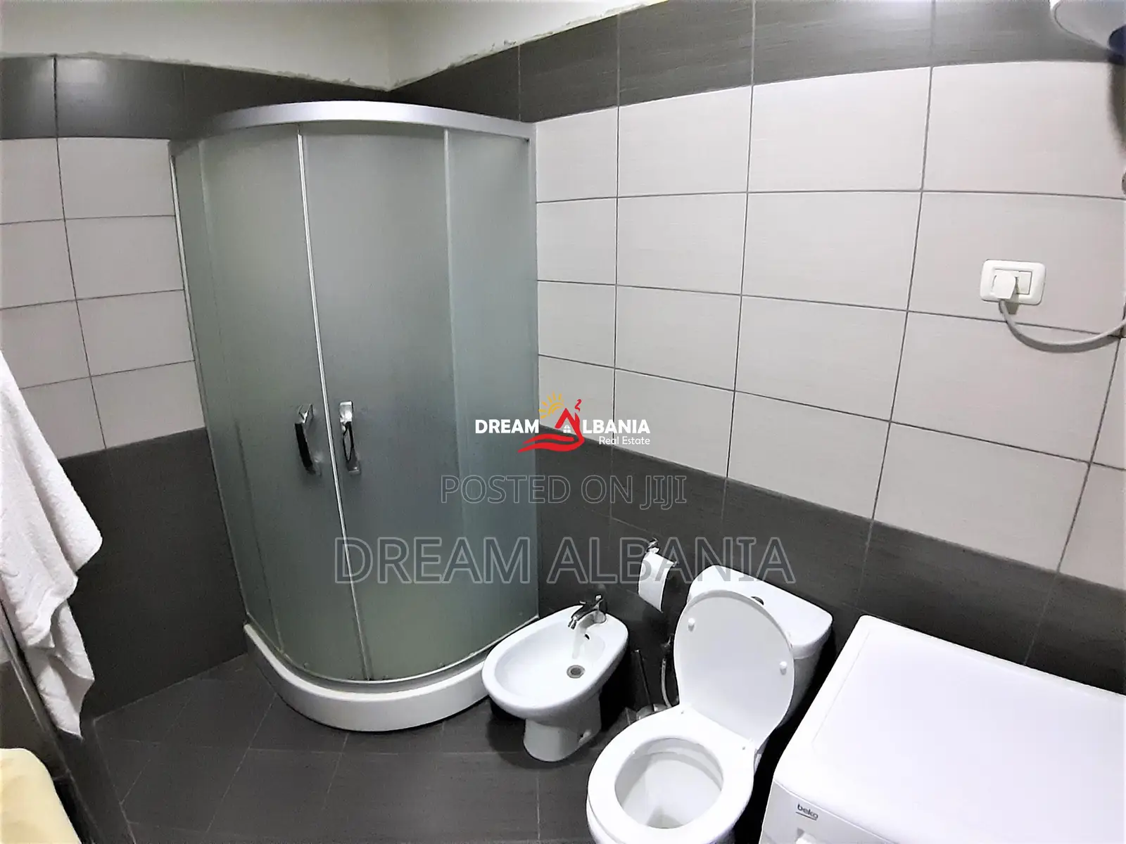 Apartamente 1+1 me qera prane Kompleksit Panorama ne Tirane (ID 421152
