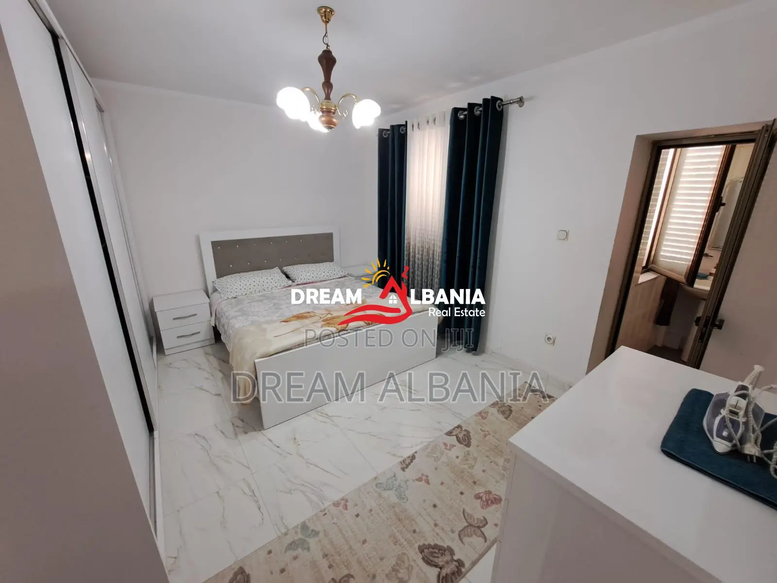 Apartament 2+1+2wc me qera tek Rruga Fortuzi prane Shkolles Jeronim De