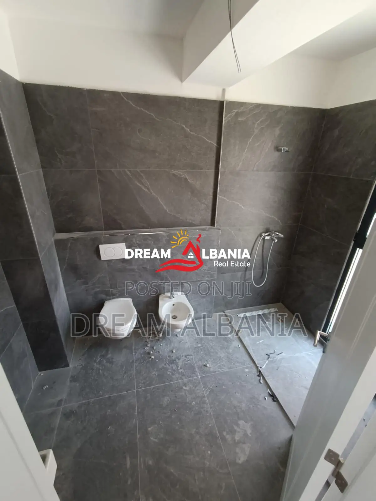 5 Ambjente biznesi 1+1 edhe 2+1 ne bulevard te ri Tirane (ID 42111559)