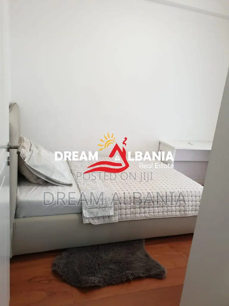 Super Apartament 3+1+2 ne shitje te Liqeni i Thate rruga Peti (ID 4131