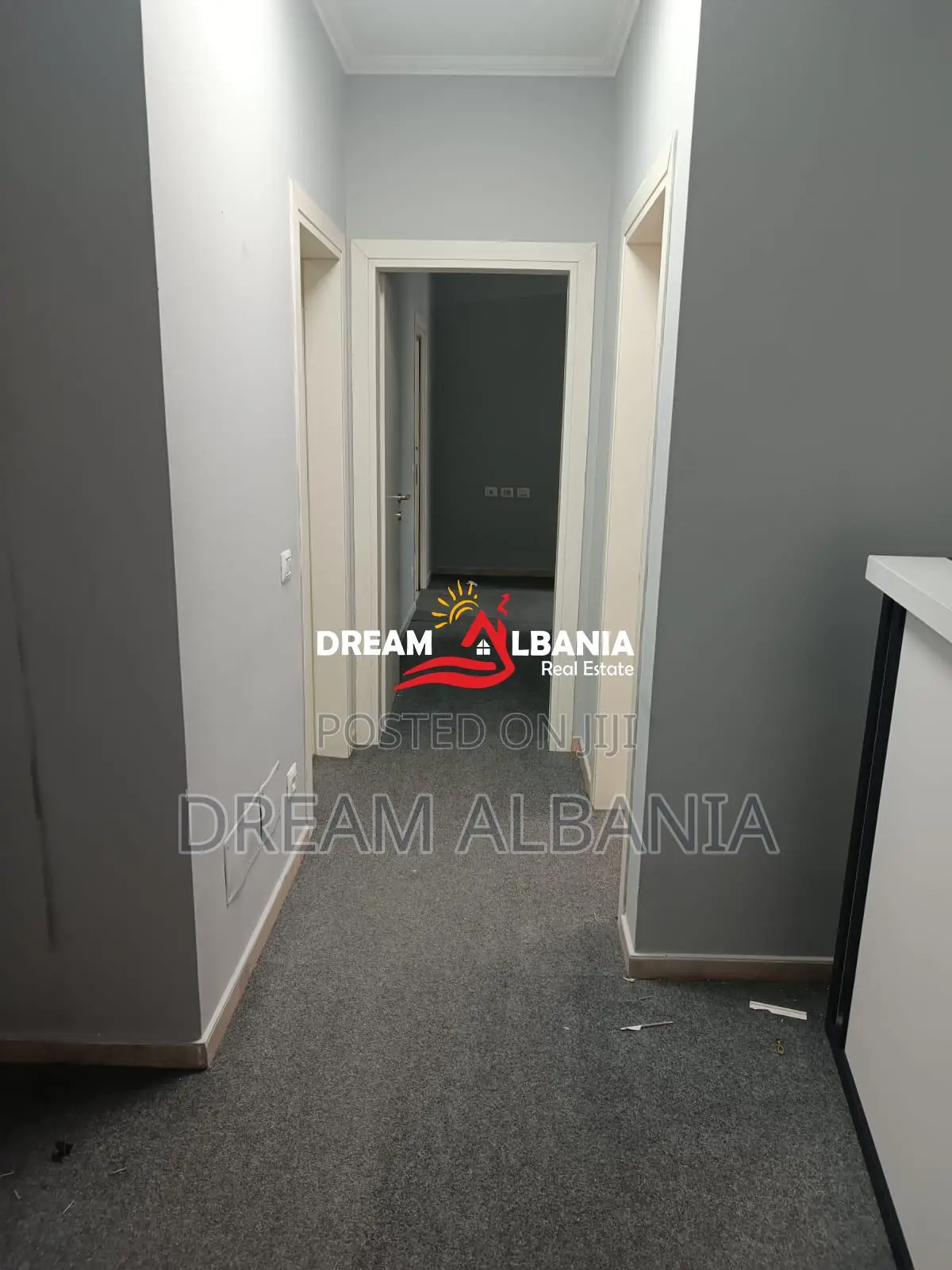 Jepet Me Qera Ambient Biznesi tek Zogu i Zi (ID 42611542)