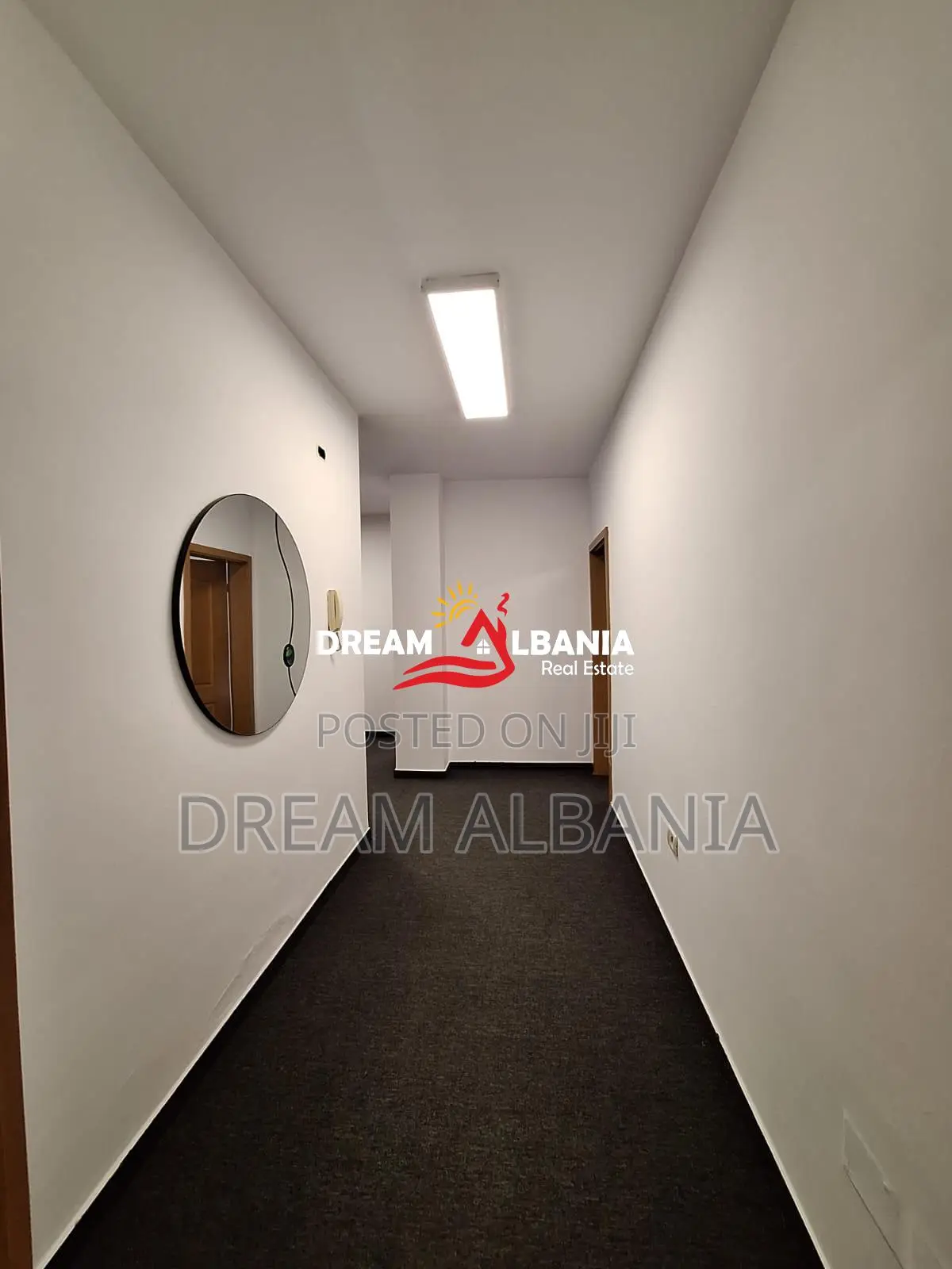 Jepet Me Qera Ambient Biznesi ne Bllok Prane Rruga Brigada VIII.(ID 42