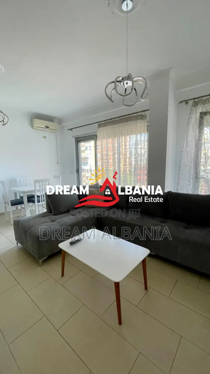 Jepet Apartament 1+1 me qera tek Rruga e Kavajes afer Qendres, Tirane 