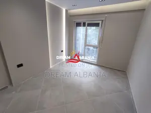Jepet Apartament 2+1+2wc me Qera ne Rrugen 5 Maji prane Concord Center