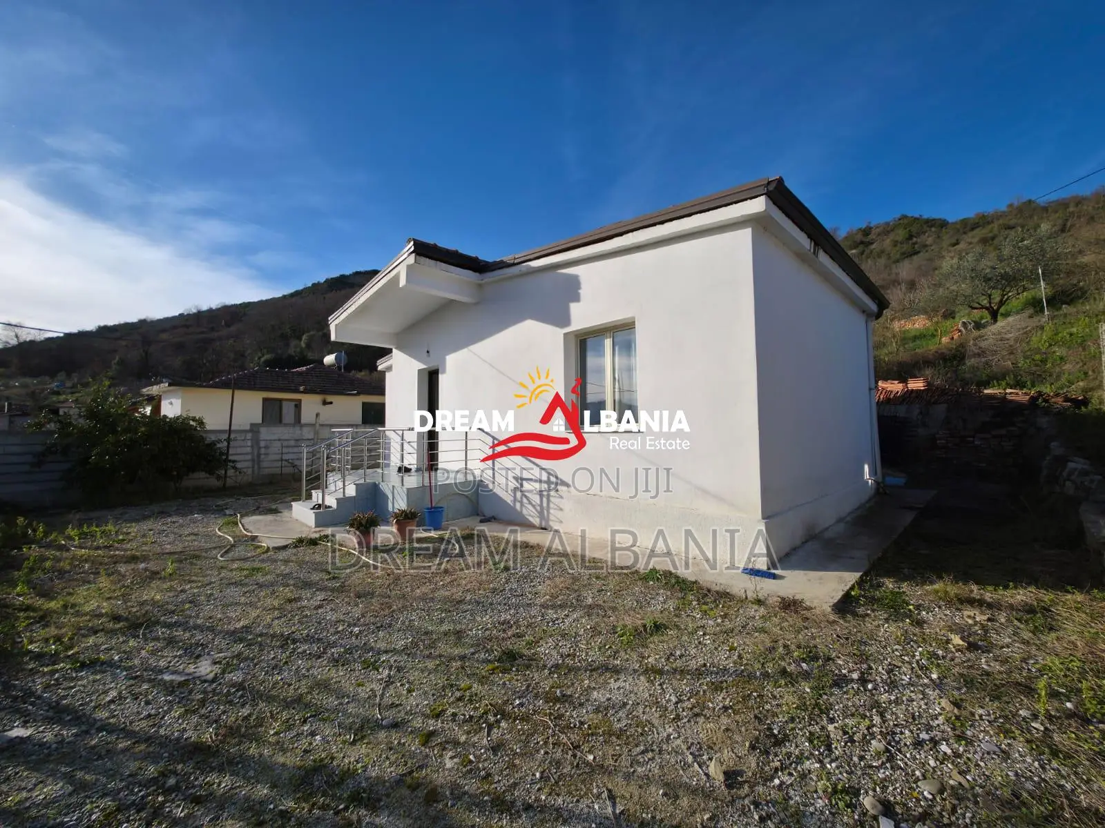 Shitet shtëpi private në Pezë Helmës, Tiranë (ID 4151213)