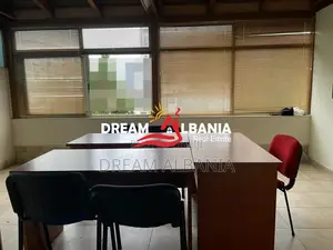 Zyre me qera ne Don Bosko prane Vizion +, Tirane (ID 42611400 )