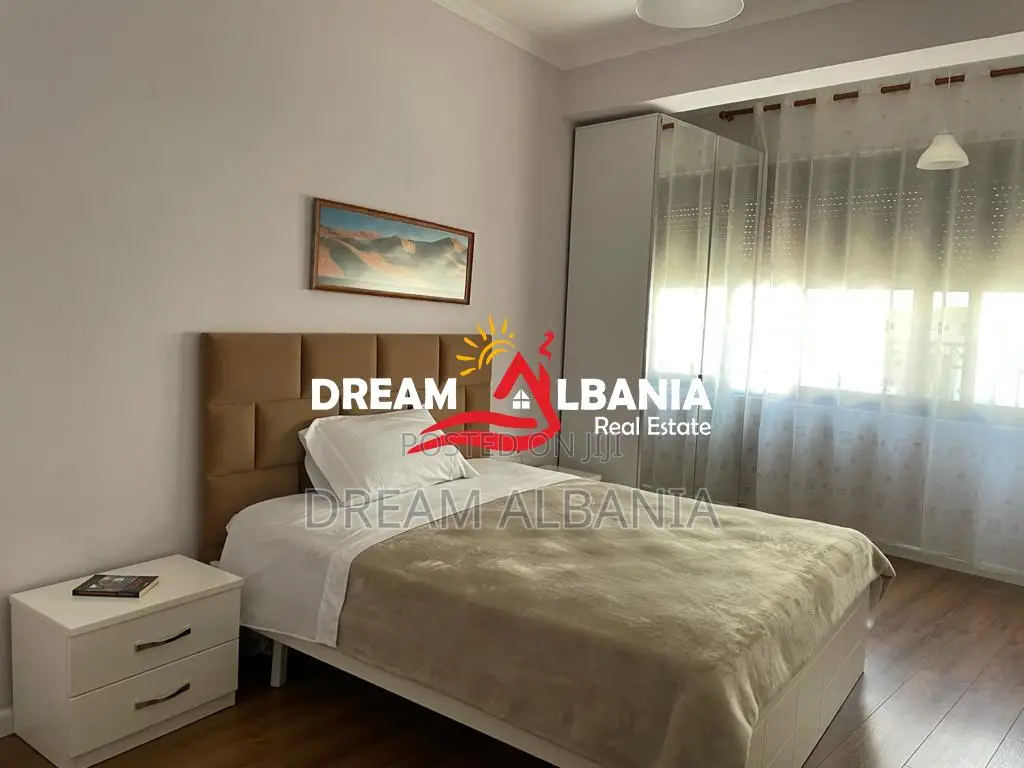 Apartament 1+1 me qera ne Bulevardin Zogu i I te Ministria e Drejtesis