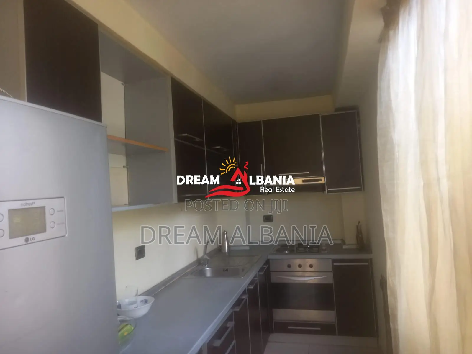 Jepet me qera apartament 2+1 ne rrugen Artan Lenja afer unazes (ID 422