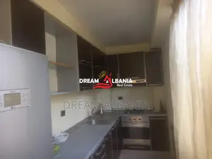 Jepet me qera apartament 2+1 ne rrugen Artan Lenja afer unazes (ID 422