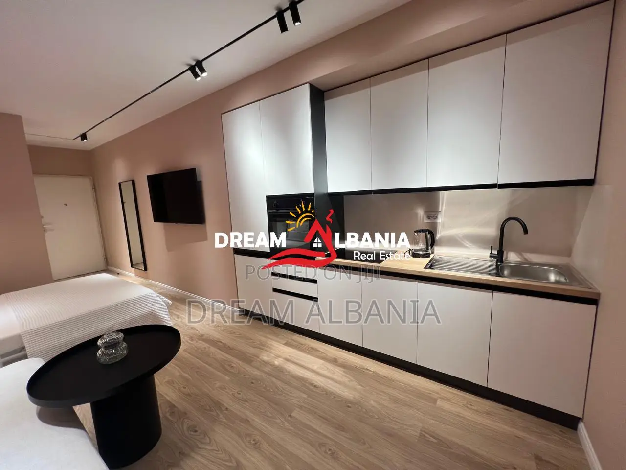 Super apartament modern me qera ne Rrugen e Kavajes, Tirane ID (420108