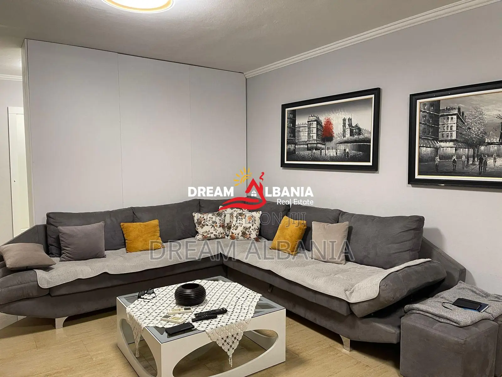 Jepet apartament me qera 3+1 per HOSTEL tek Mozaiku i Tiranes (ID 4239