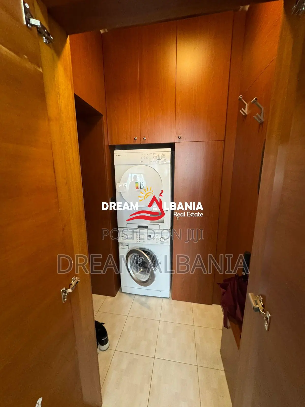 Super Apartament 2+1+2 me qera ne Bllok prane Credins Bank (ID 4221499
