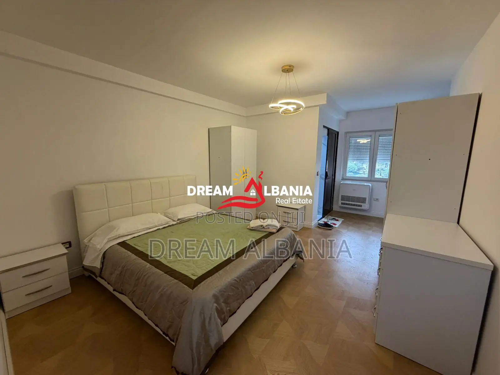 Shitet apartament 2+1+2 tek Irfan Tomini prane shkolles 26 Nentori (ID