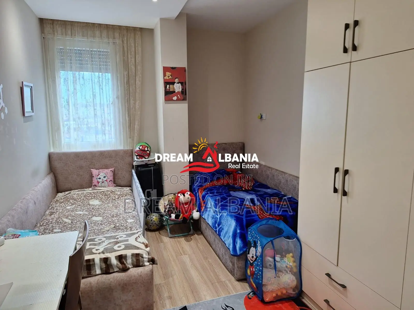 Shitet apartament 2+1+2wc brenda Kompleksit Fiori Di Bosco, ne Tirane 