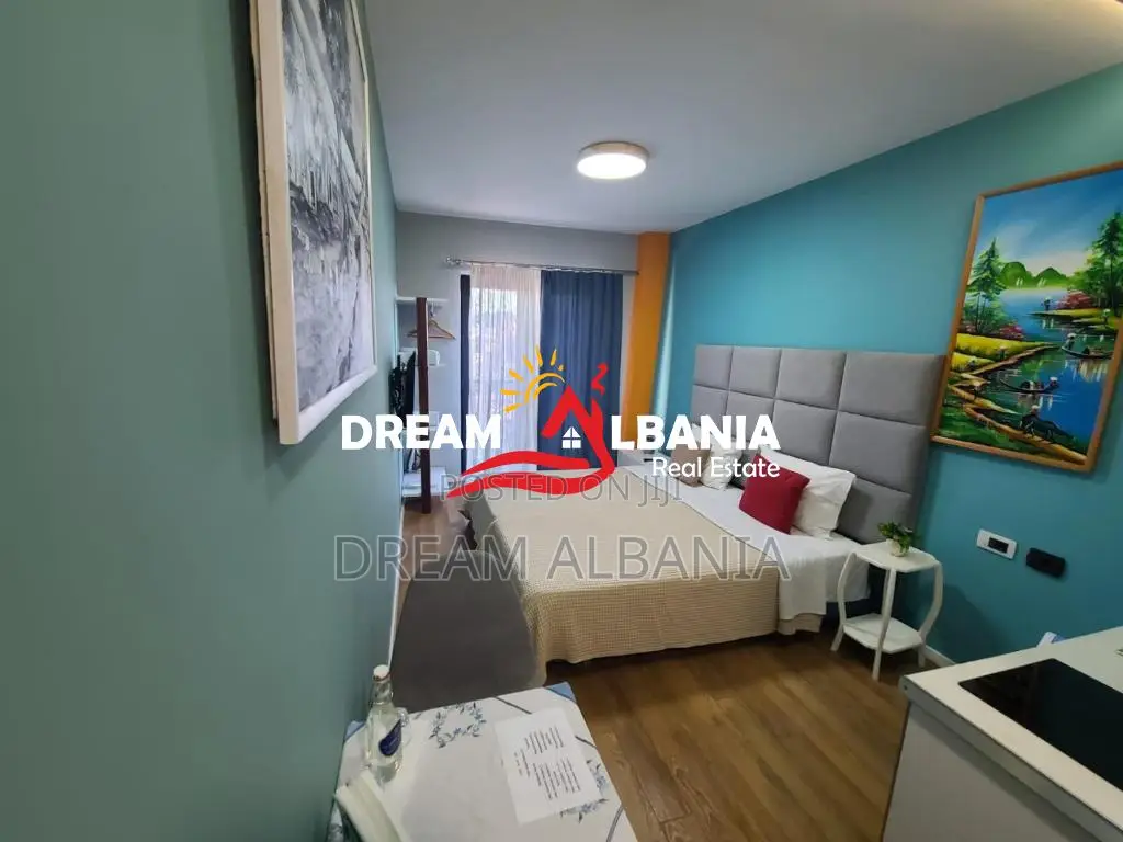 Shitet kat pallati i pershtatur Hotel ne Qender te Tiranes, rruga e Ka