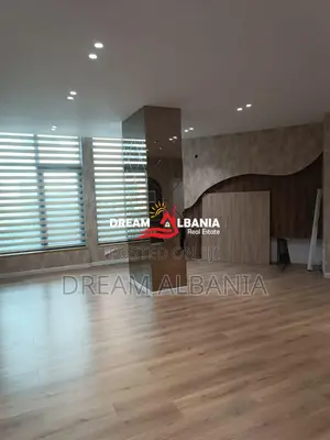 Ambient Biznesi në Astir prane pastiçeri “Nela 5” ( ID 42611419 )