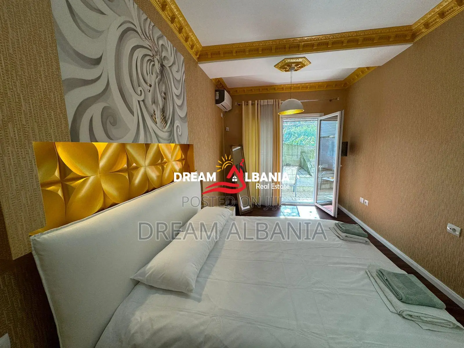 Super Apartament 2+1 me Qera Liqeni i Thate, prane Hotel Radisson (ID 