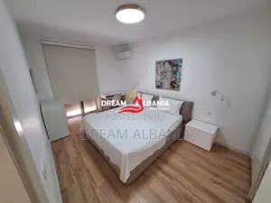 Shitet Apartament 2+1+2 Rruga e Bogdaneve, perballe Shkolles Avni Rust