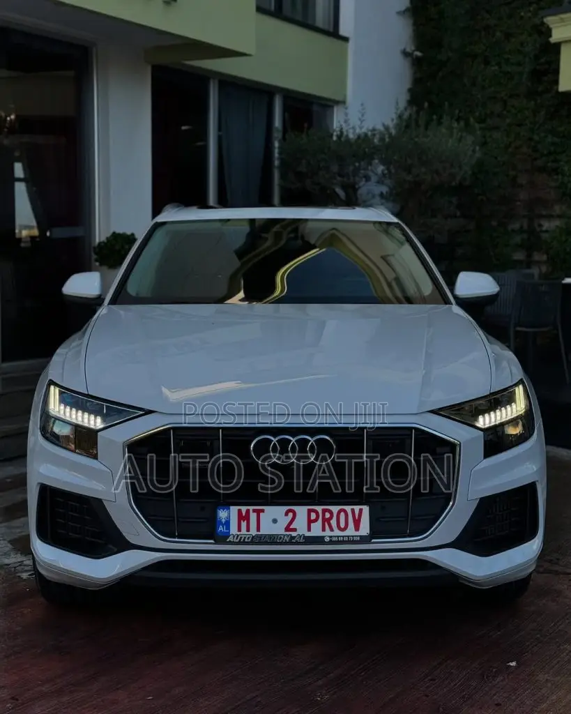 Audi Q8