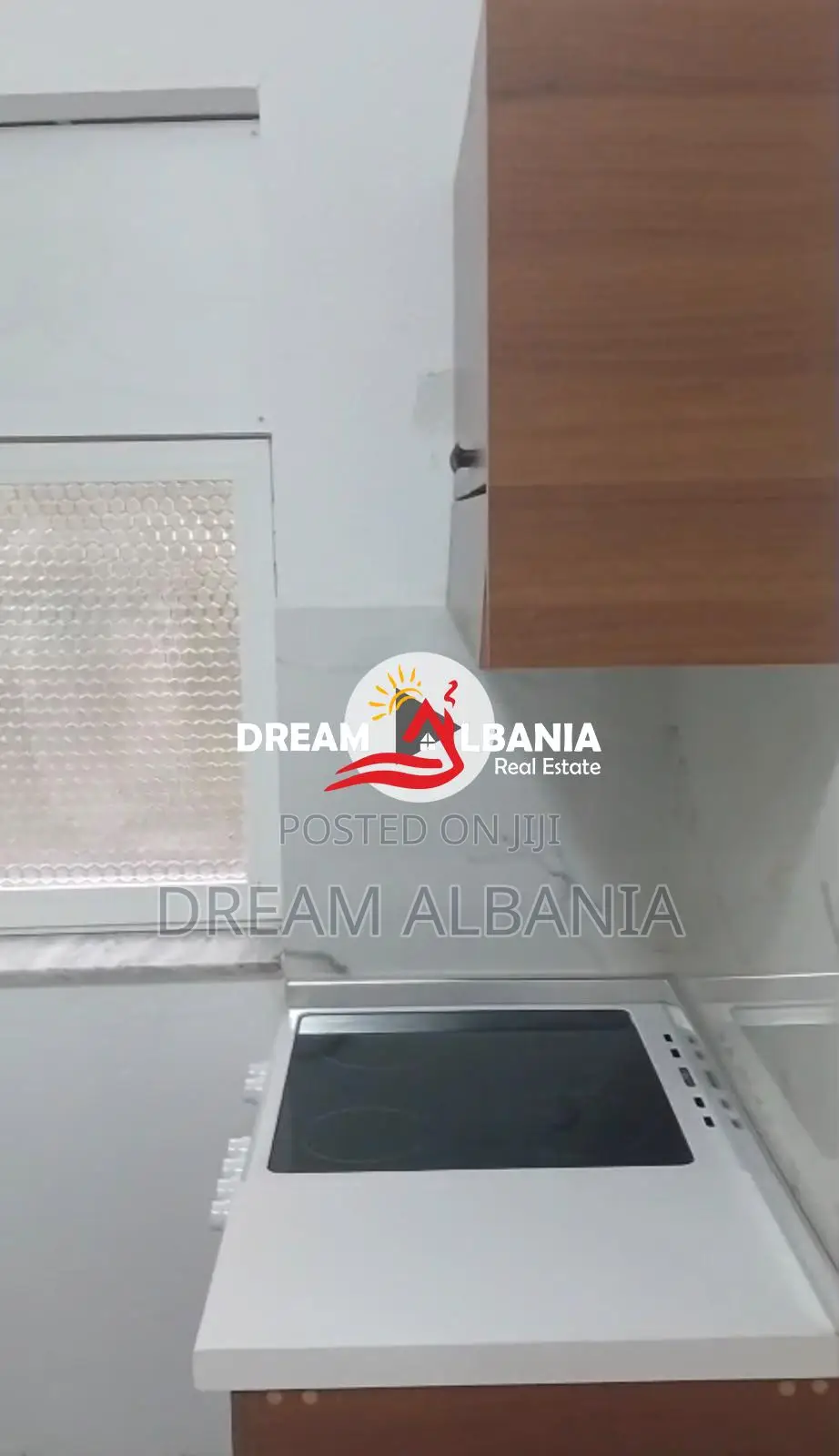 Jepet me qera shtëpi private 2+1+Parkim prane Amerikan 2, Rruga Dibres