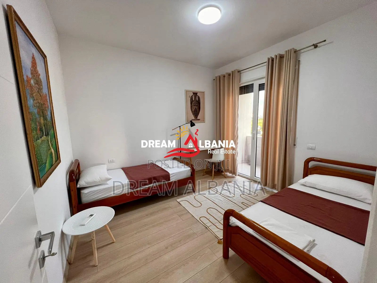 Jepet me qera apartament 2+1+2 me Parkim ne rrugen Aleksander Moisiu, 
