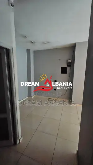 Dyqan me qera buze rruge prane EHW ne Rrugën Bardhyl, Tirane ( 4271118