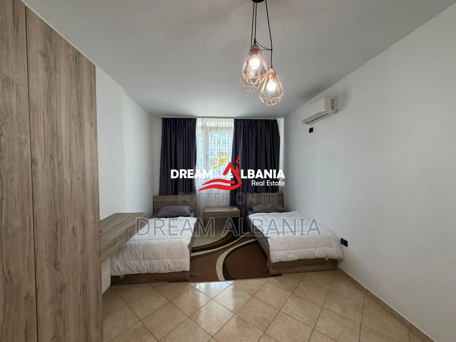 Apartament 3+1+2 me qera tek komuna e parisit prane kompleksit Kika (I