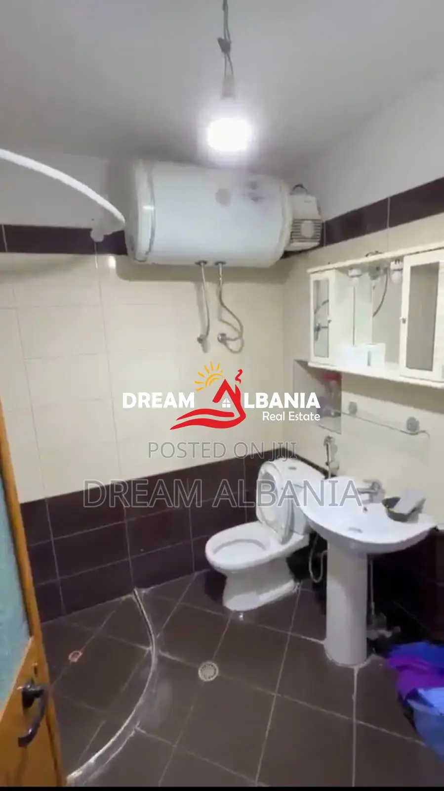 Jepet me Qera Apartament 2+1 Xhamllik (ID 4229618 )