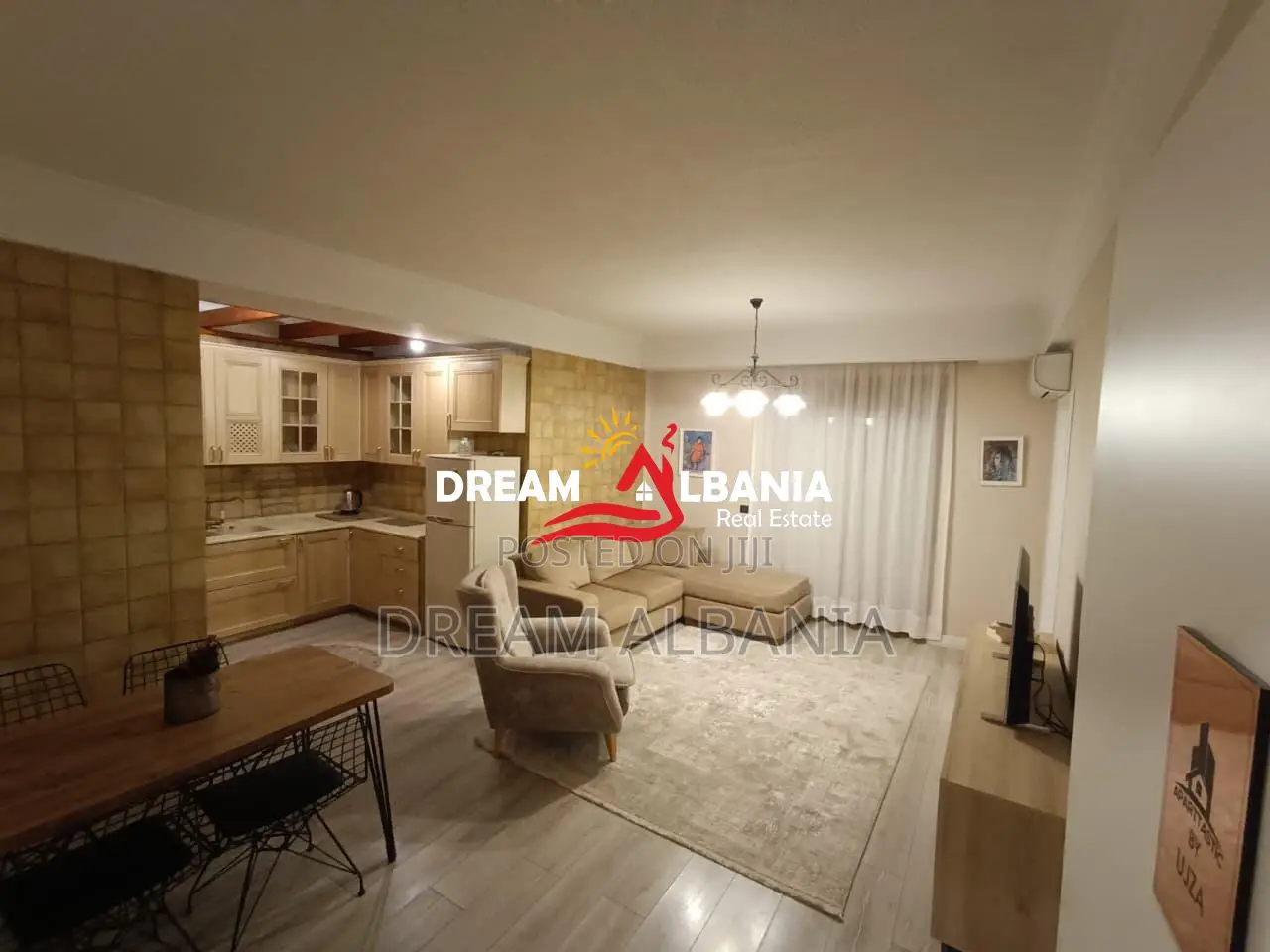 Apartment 2+1 Ne Shitje ne Qender afer 9 katsheve (Aktualisht 1+1 + Ga