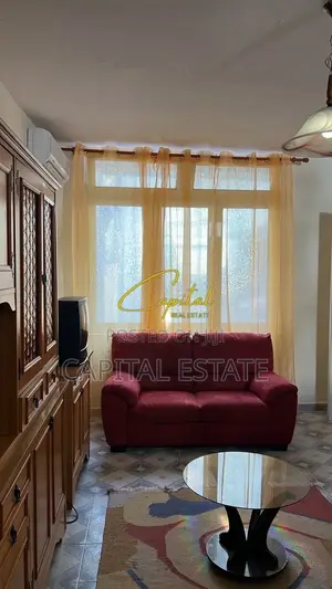 APARTAMENT ME QIRA 1+1 MYSLYM SHYRI 420 EURO