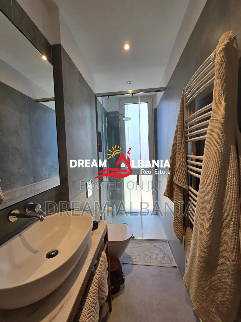 Ap 3+1 me oborr dhe post parkimi ne shitje tek Green Cost (ID 4131504)
