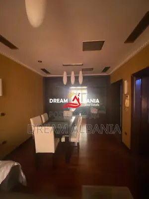 Jepet me qera apartament 1+1 në Bllok, pranë restorant Artigiano, Tira
