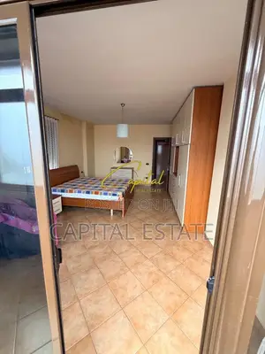 APARTAMENT ME QIRA 2+1 RRUGA E KAVAJES 700 EURO