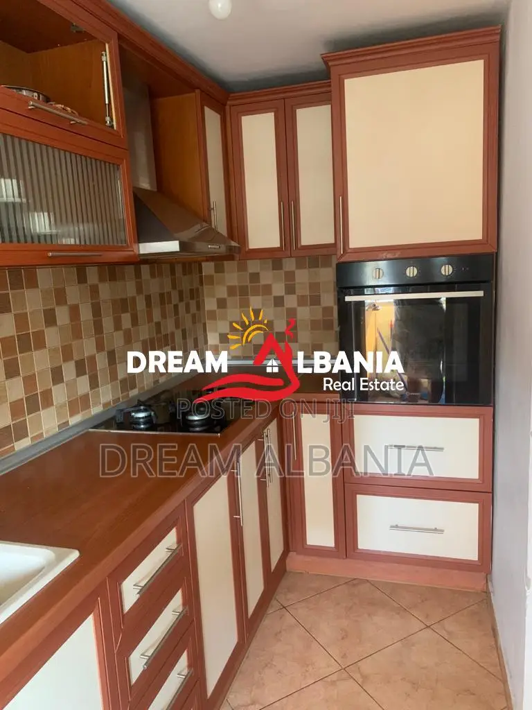 Apartament 3+1 ne shitje te Pazari i Ri, Tirane (ID 4139192) f