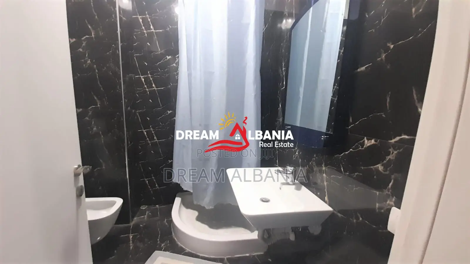Apartament 2+1+2 me qera te Zogu i Zi, Tirane (ID 42211386).