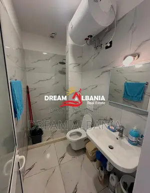 Jepet me Qira / Shitet Garsoniere në Fresk (4101897)