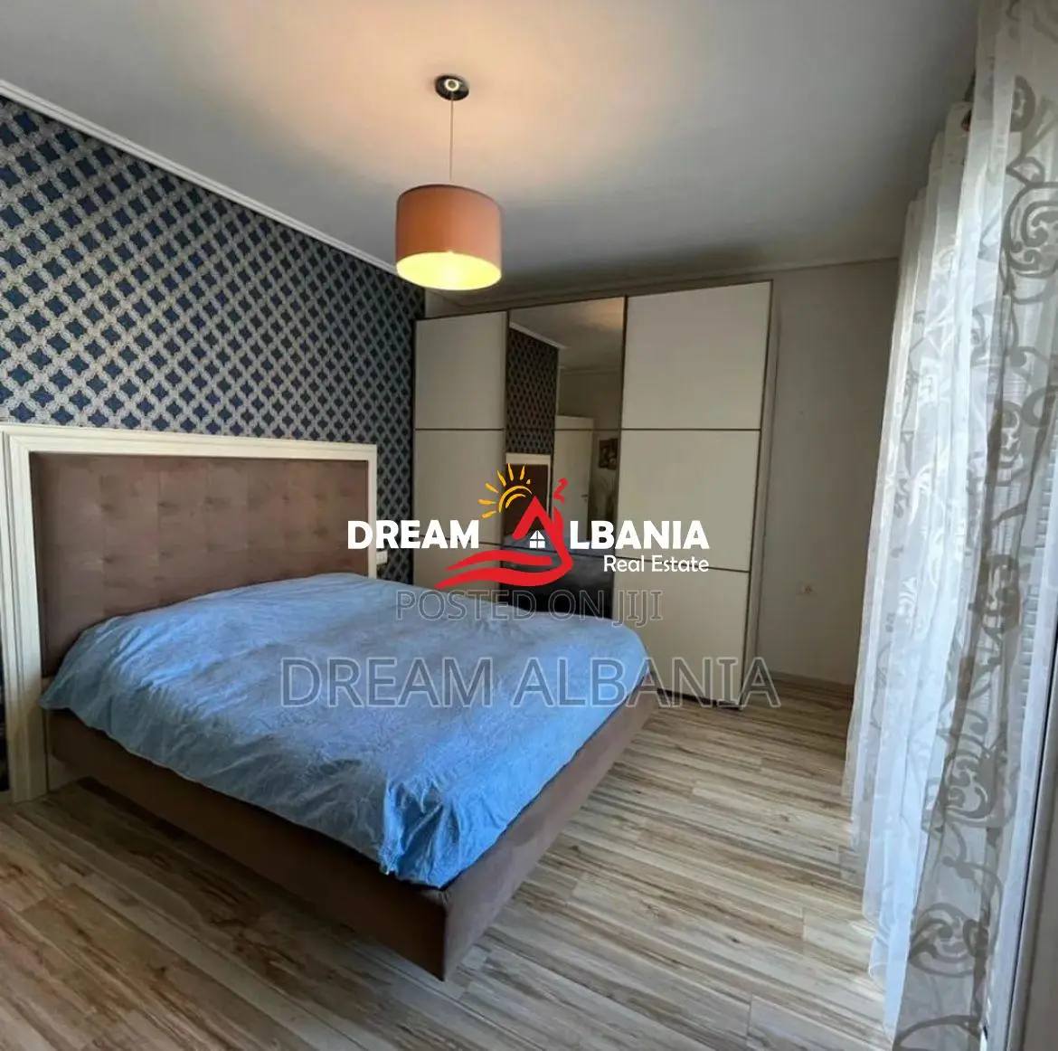 Super Apartament 3+1+2 ne shitje ne Vlore prane Lungomares (ID 4131419