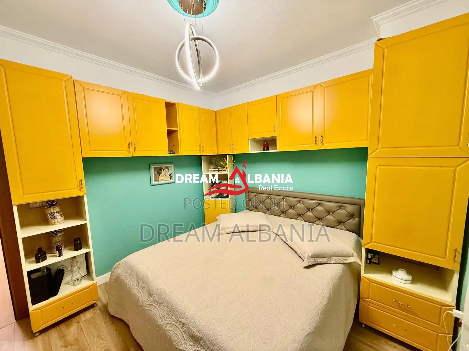 Jepet Apartament/ZYRE 2+1+2 me qera Komuna Paris, afer Pasticeri Nefel