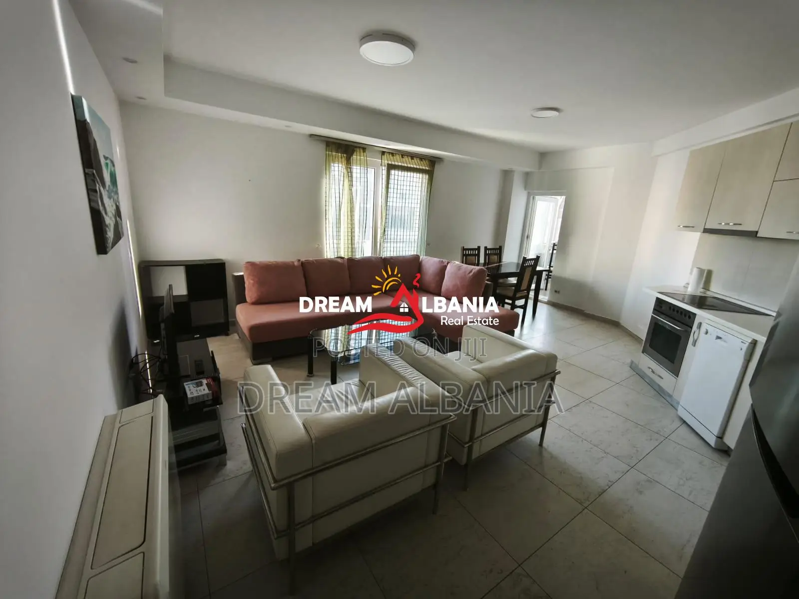 Jepet apartament 2+1 me qera prane Shkolles Vasil Shanto (ID 42215631)