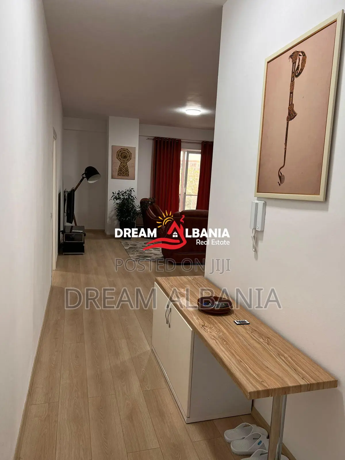 Jepet me qera apartament 2+1+2 me Parkim ne rrugen Aleksander Moisiu, 