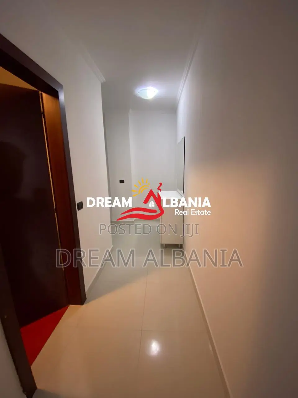 Apartamente 2+1 me qera ne rrugen e Bogdaneve prane Qendres ne Tirane 